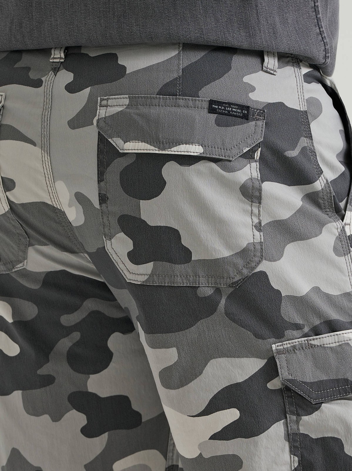 Men's Extreme Motion Crossroad Cargo Short - view 5
