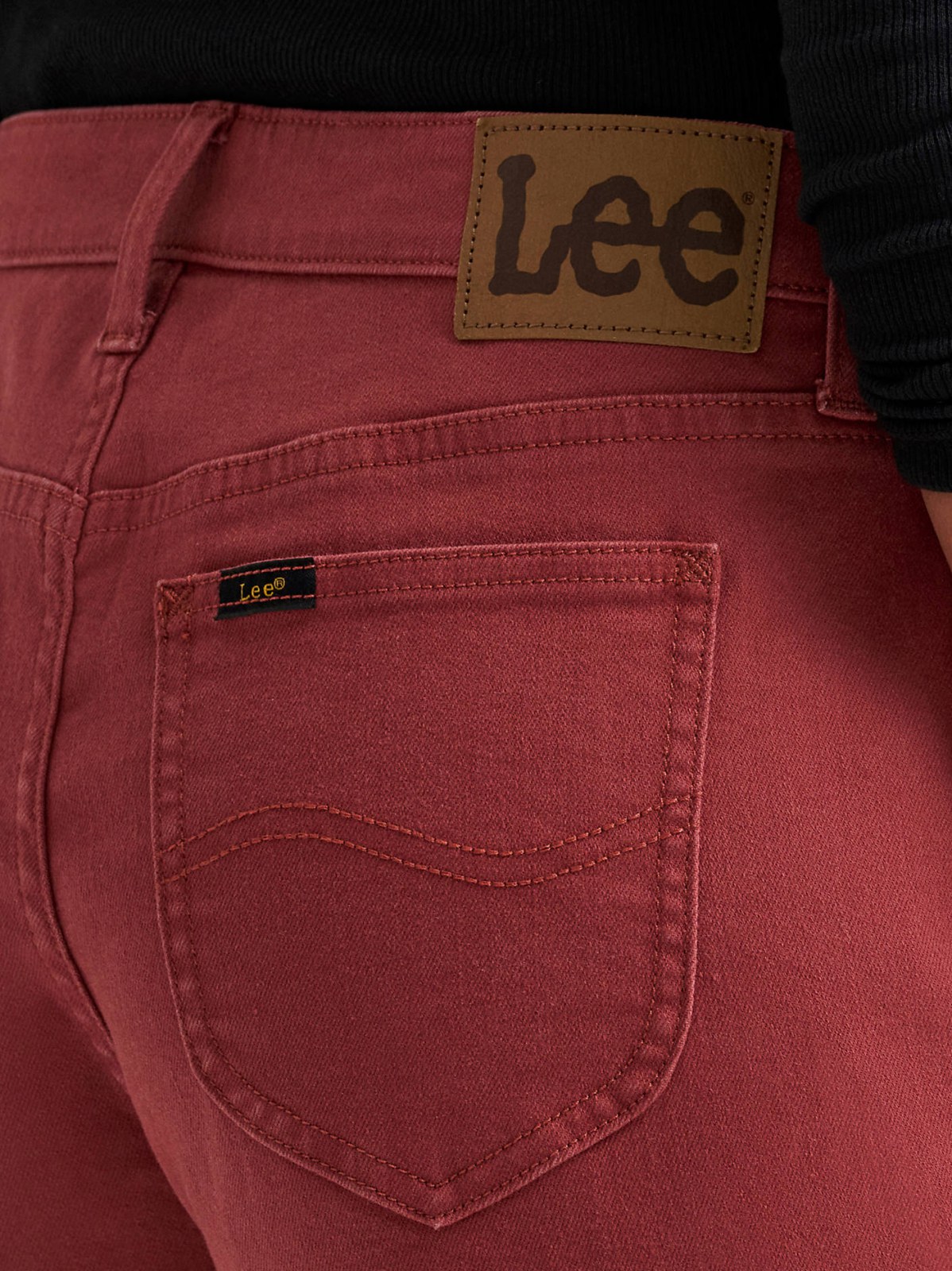 Women's Legendary Side Slit Denim Short - view 5
