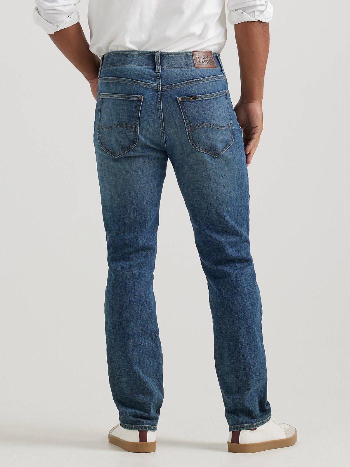 Men's Extreme Motion MVP Relaxed Straight Jean - view 3