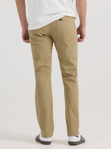 Men's Extreme Motion Regular Straight Twill Jean
