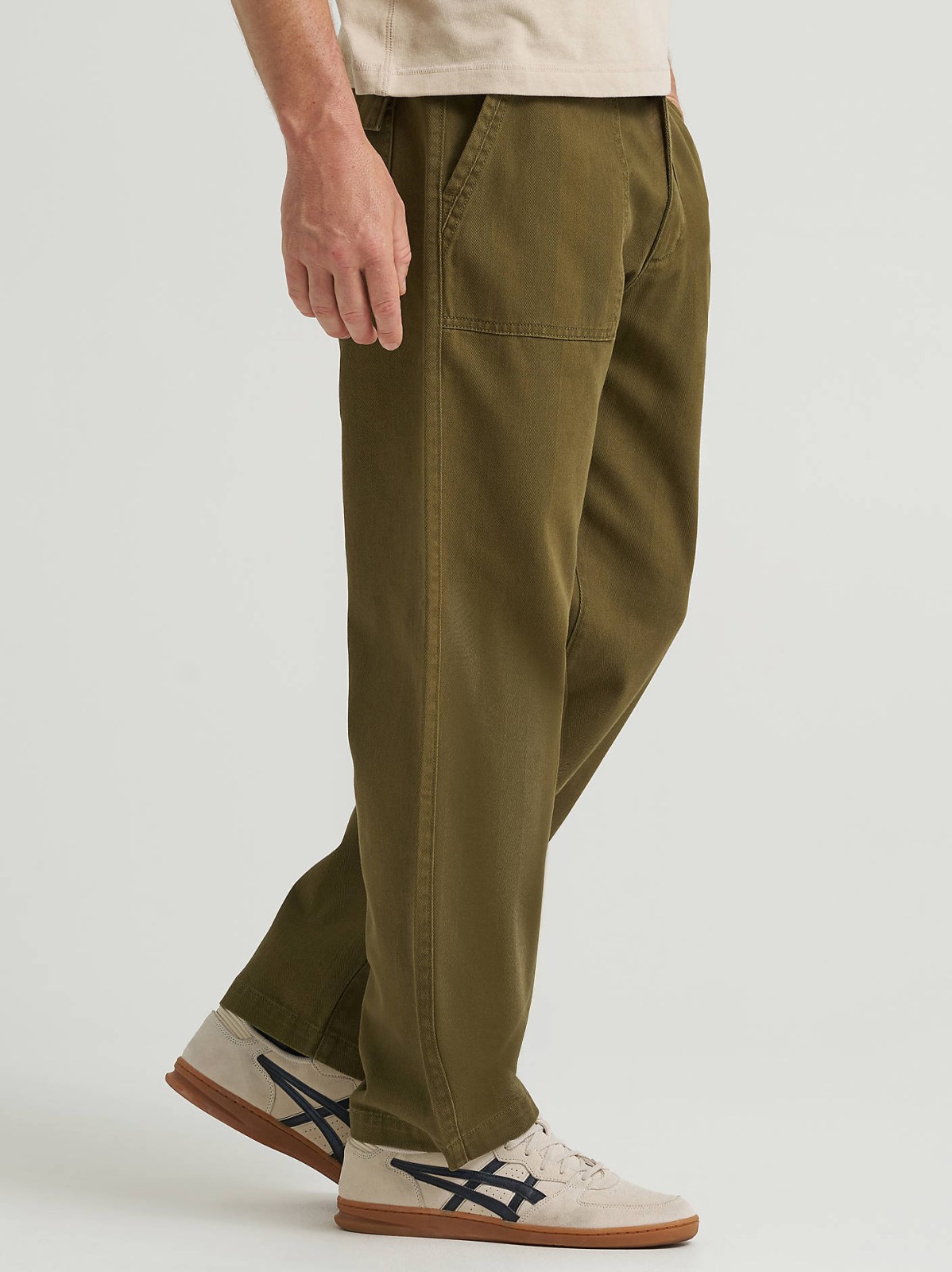 Men's Legendary Relaxed Utility Pant - view 4