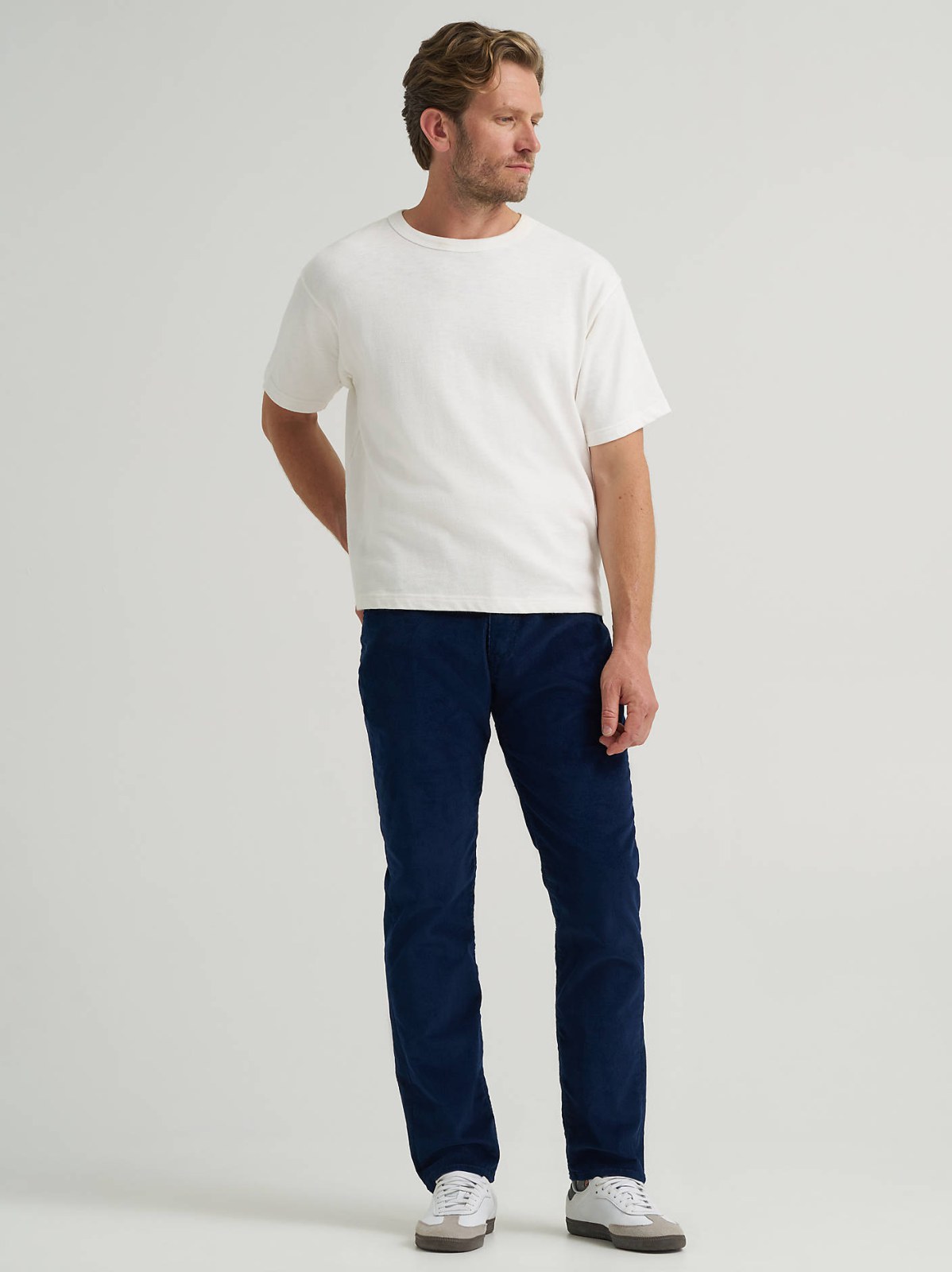 Men's Extreme Motion Corduroy Straight Taper Pant