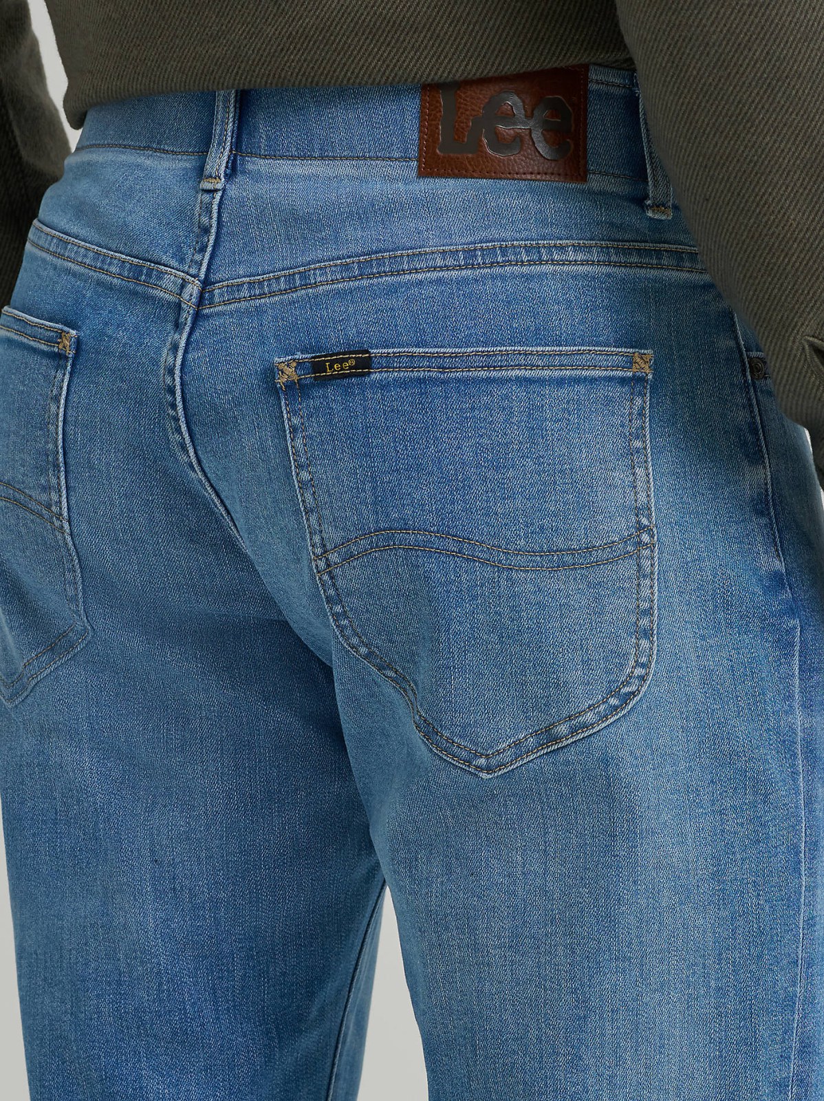 Men's Extreme Motion Athletic Tapered Leg Jean (Big & Tall) - view 6