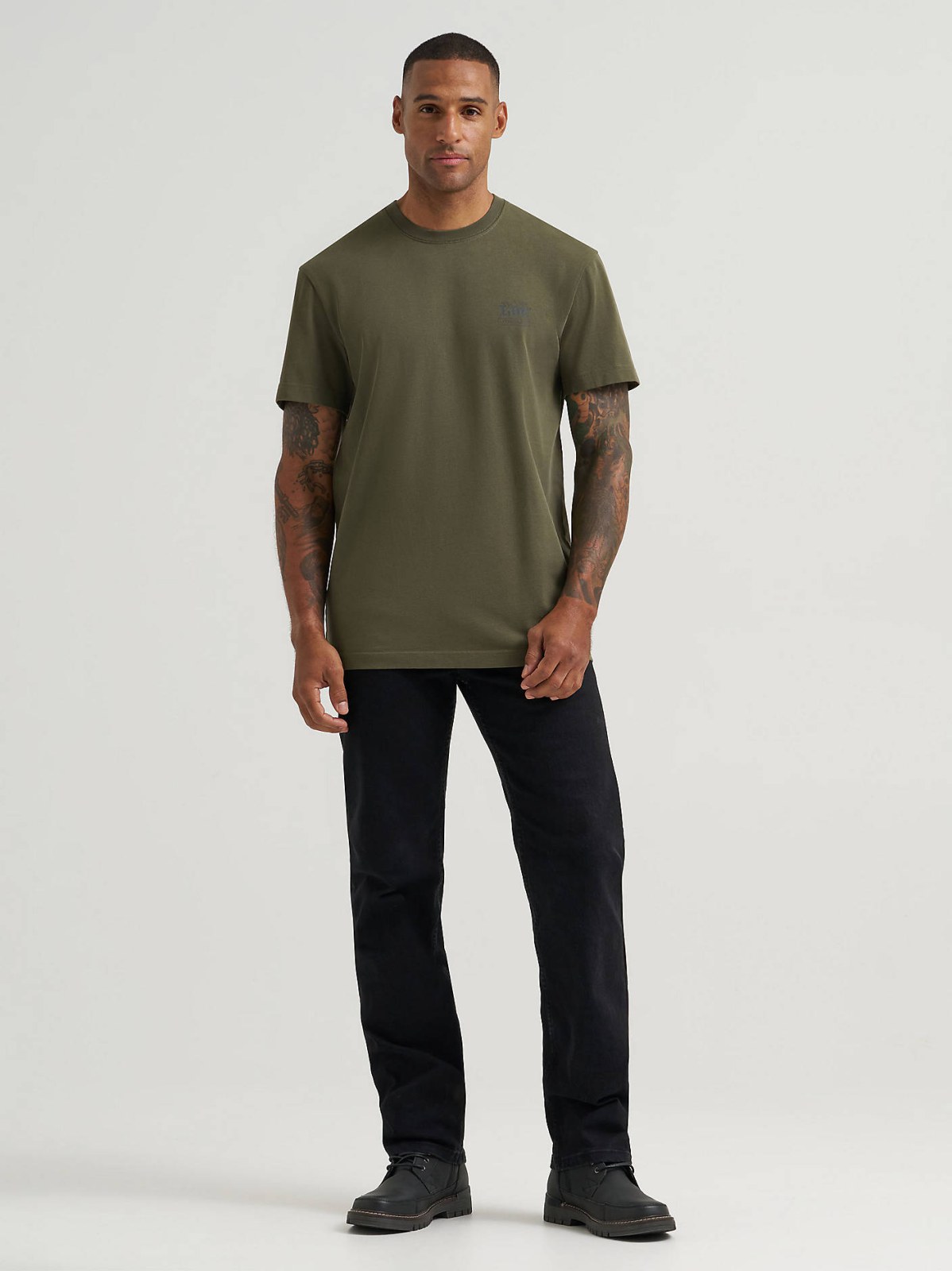 Men's Relaxed Fit Essential Workwear Legends Graphic Tee - view 4