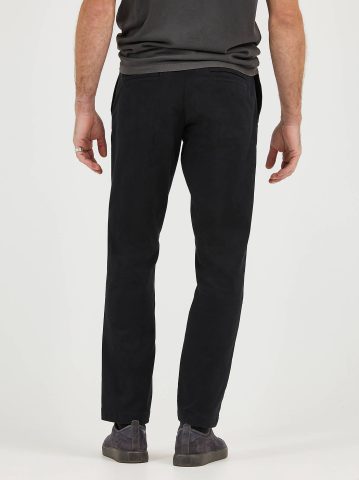 Men's Extreme Motion Relaxed Fit Khaki Pant