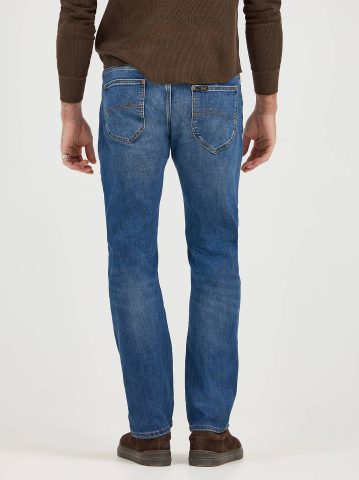 Men's Extreme Motion Slim Straight Leg Jean