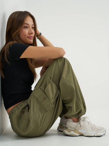 Women's Low Rise Drawstring Parachute Pant