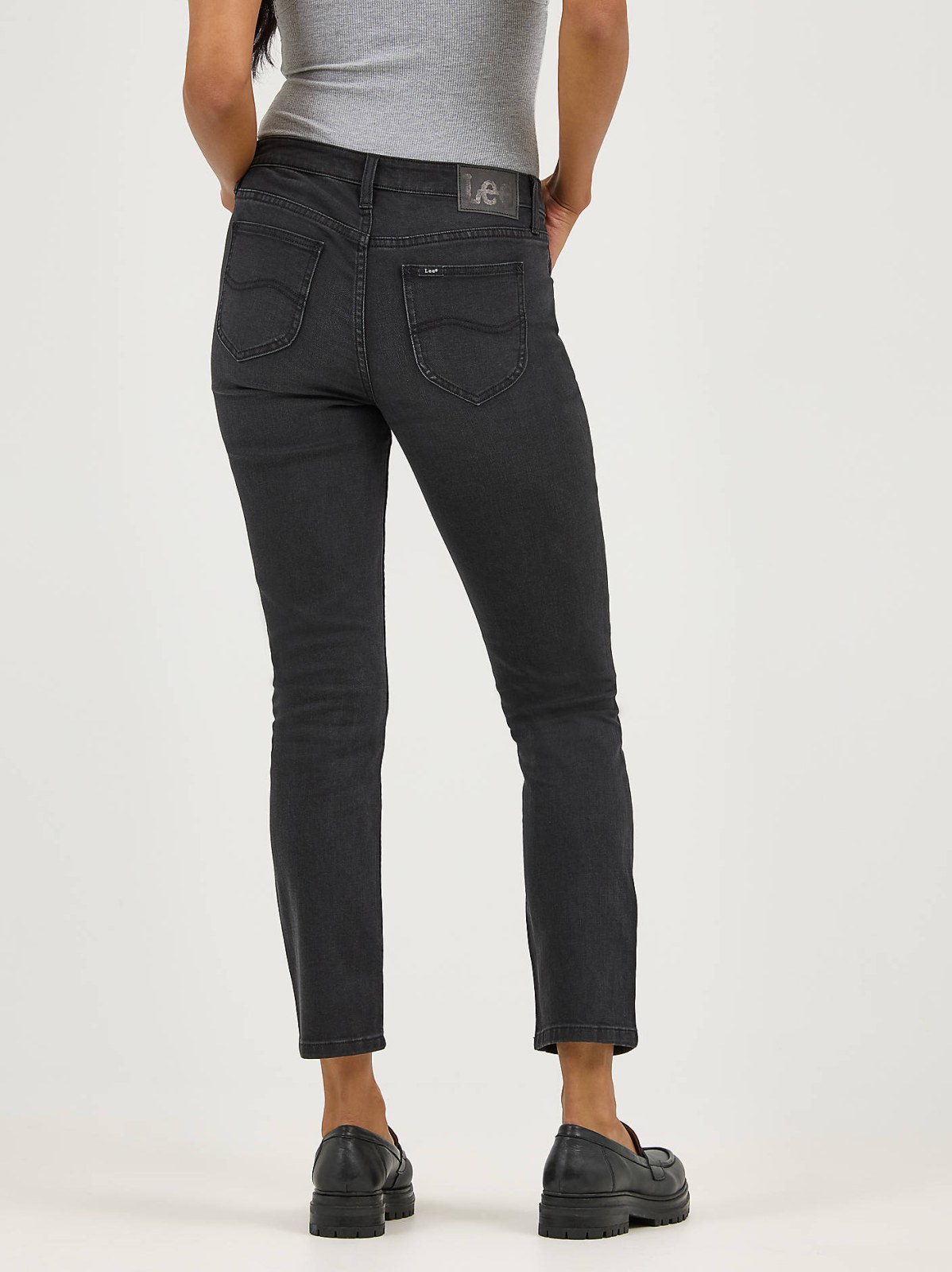 Women's Legendary Straight Crop - view 3