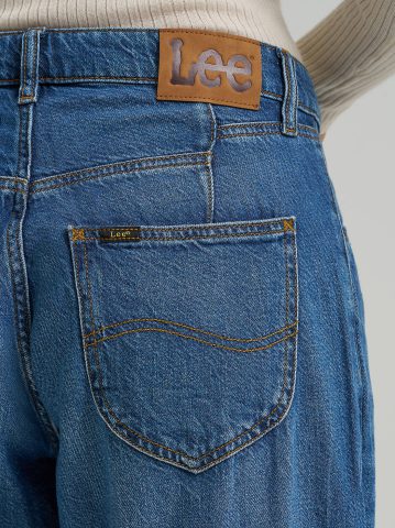 Women's Loose Crop Button-Fly Jean