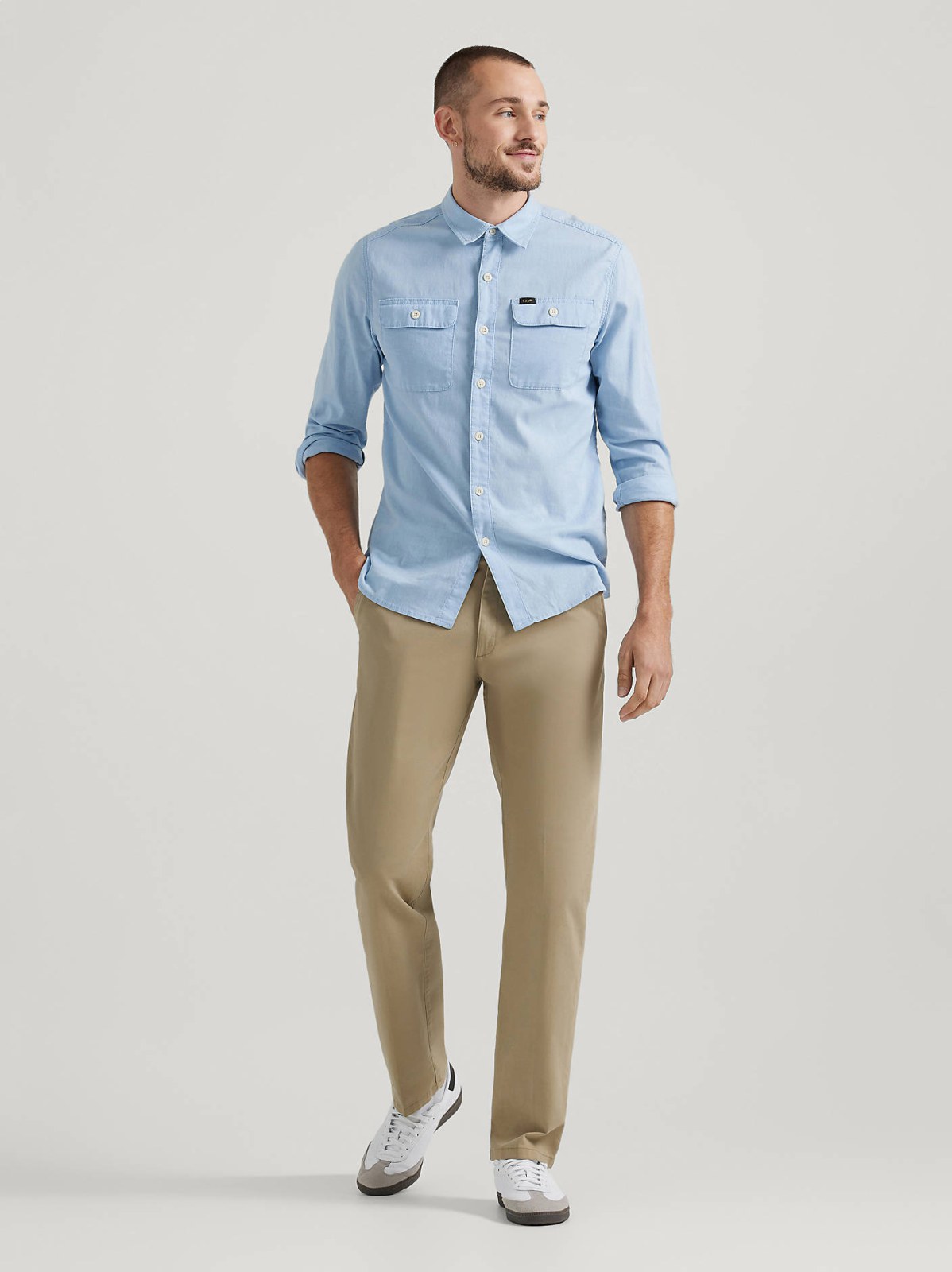 Men's Extreme Motion Flat Front Khaki Pant
