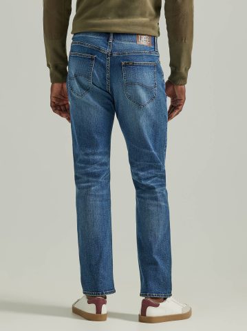 Men's Extreme Motion MVP Athletic Tapered Leg Jean