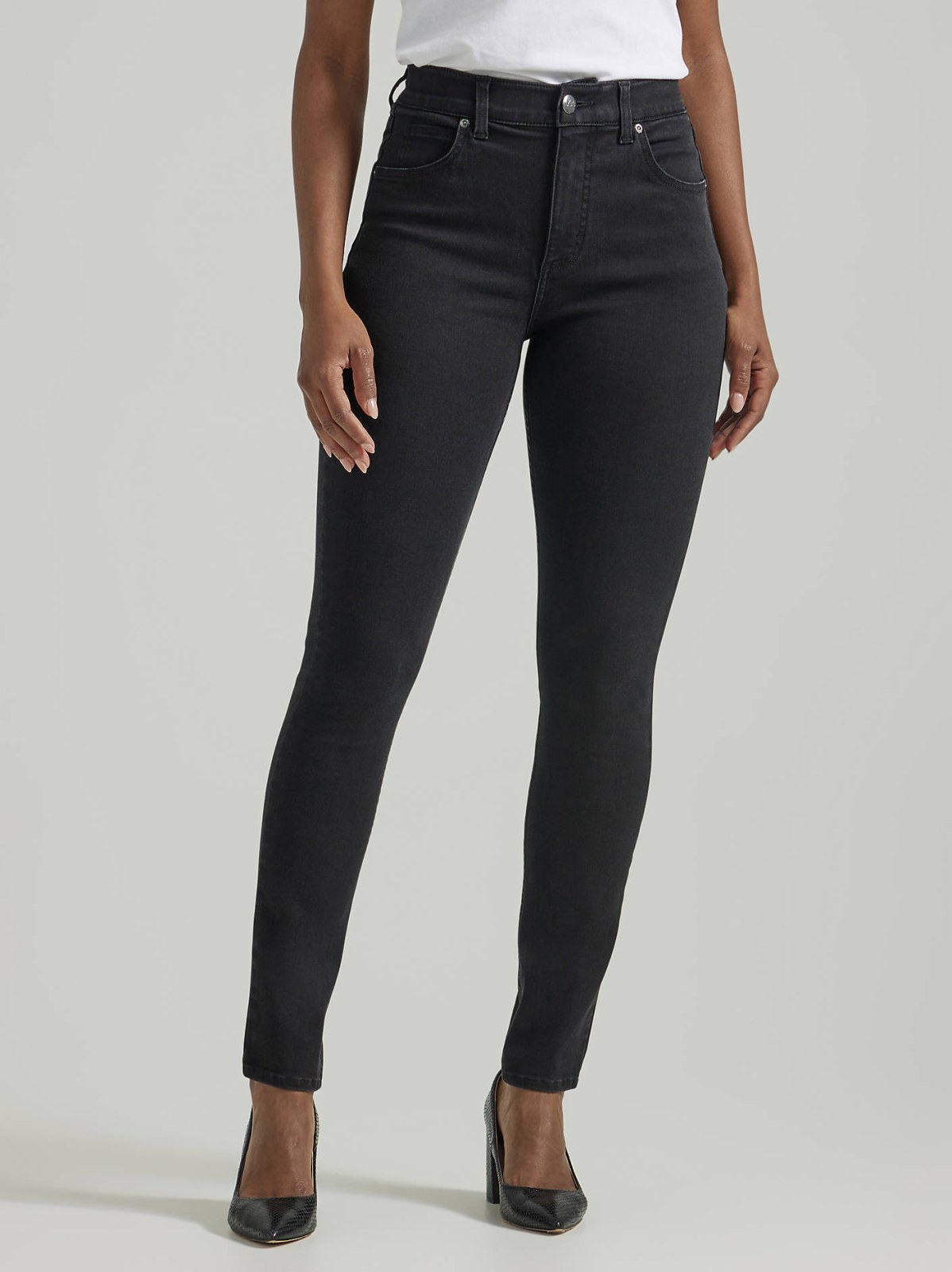 Women's Ultra Lux Comfort with Flex Motion Skinny Leg Jean (Petite) - view 2