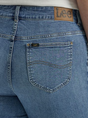Women's Legendary Flare Jean (Plus)