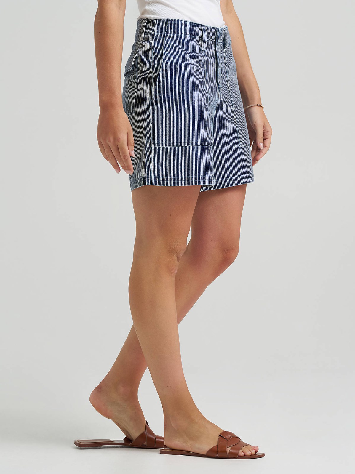 Women's Legendary Utility Short - view 4