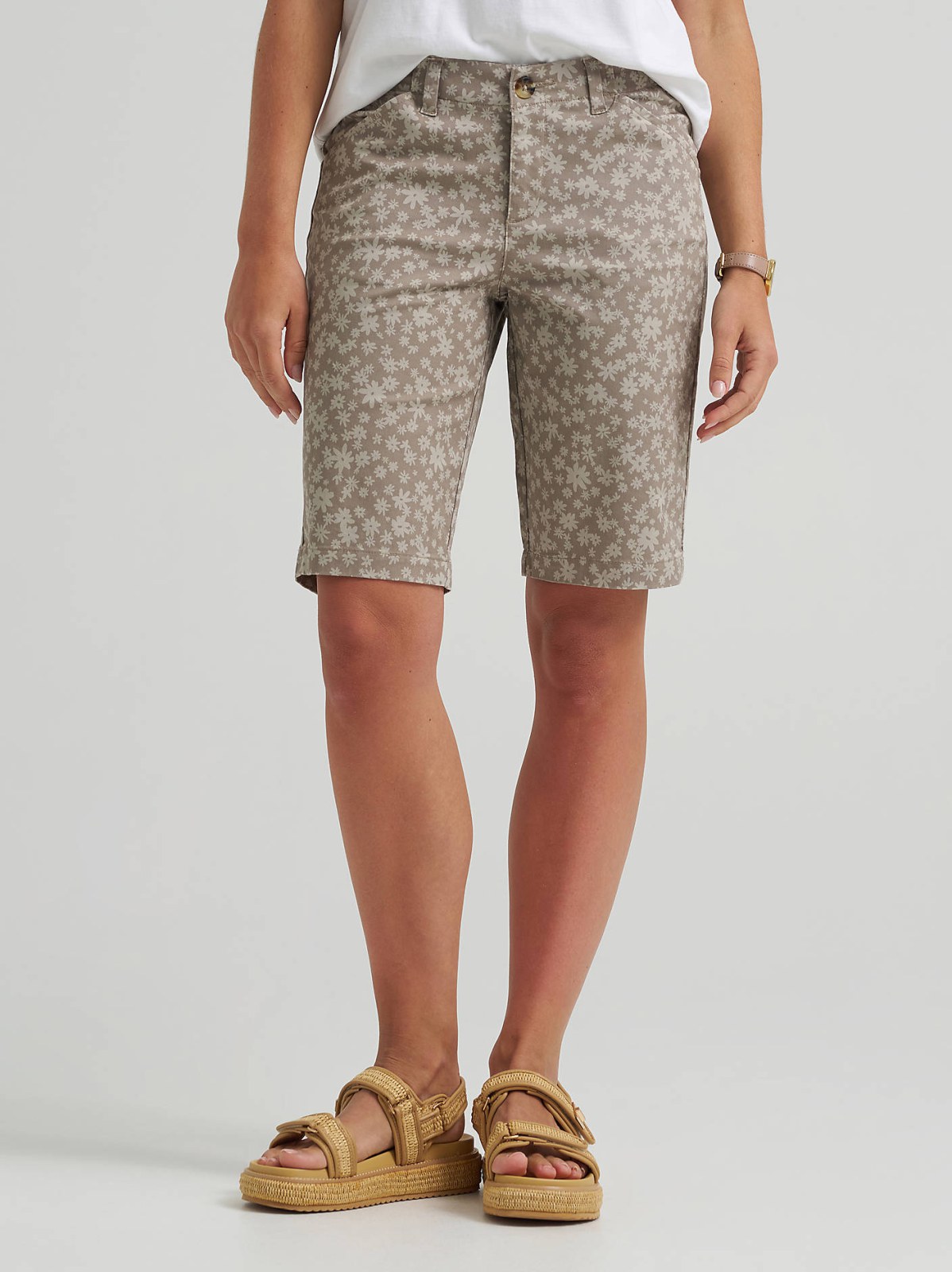 Women's Legendary Chino Bermuda - view 2