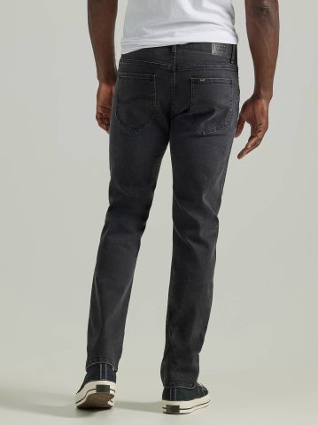 Men's Extreme Motion MVP Slim Straight Jean