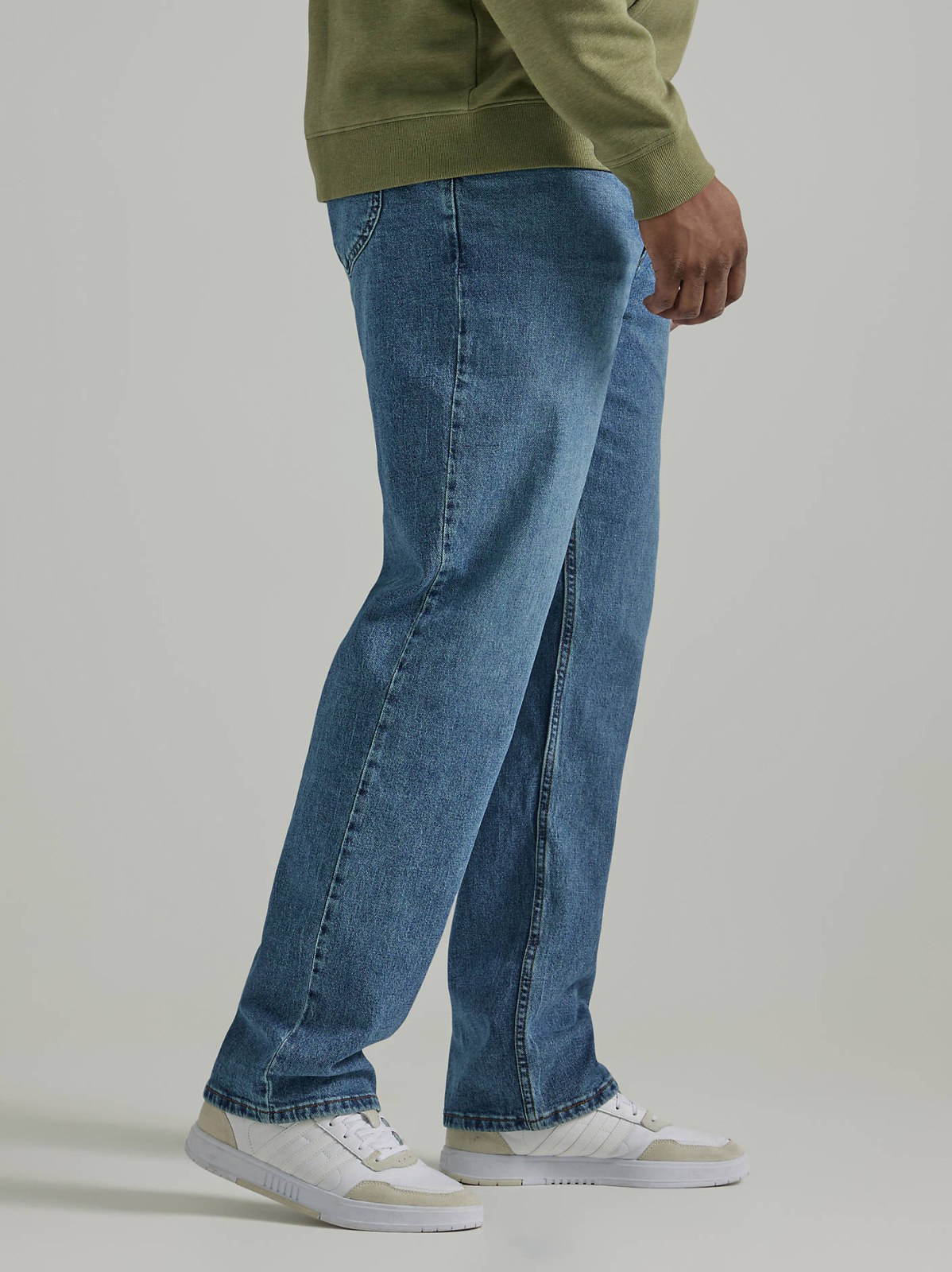 Men's Legendary Relaxed Straight Jean (Big &Tall) - view 4