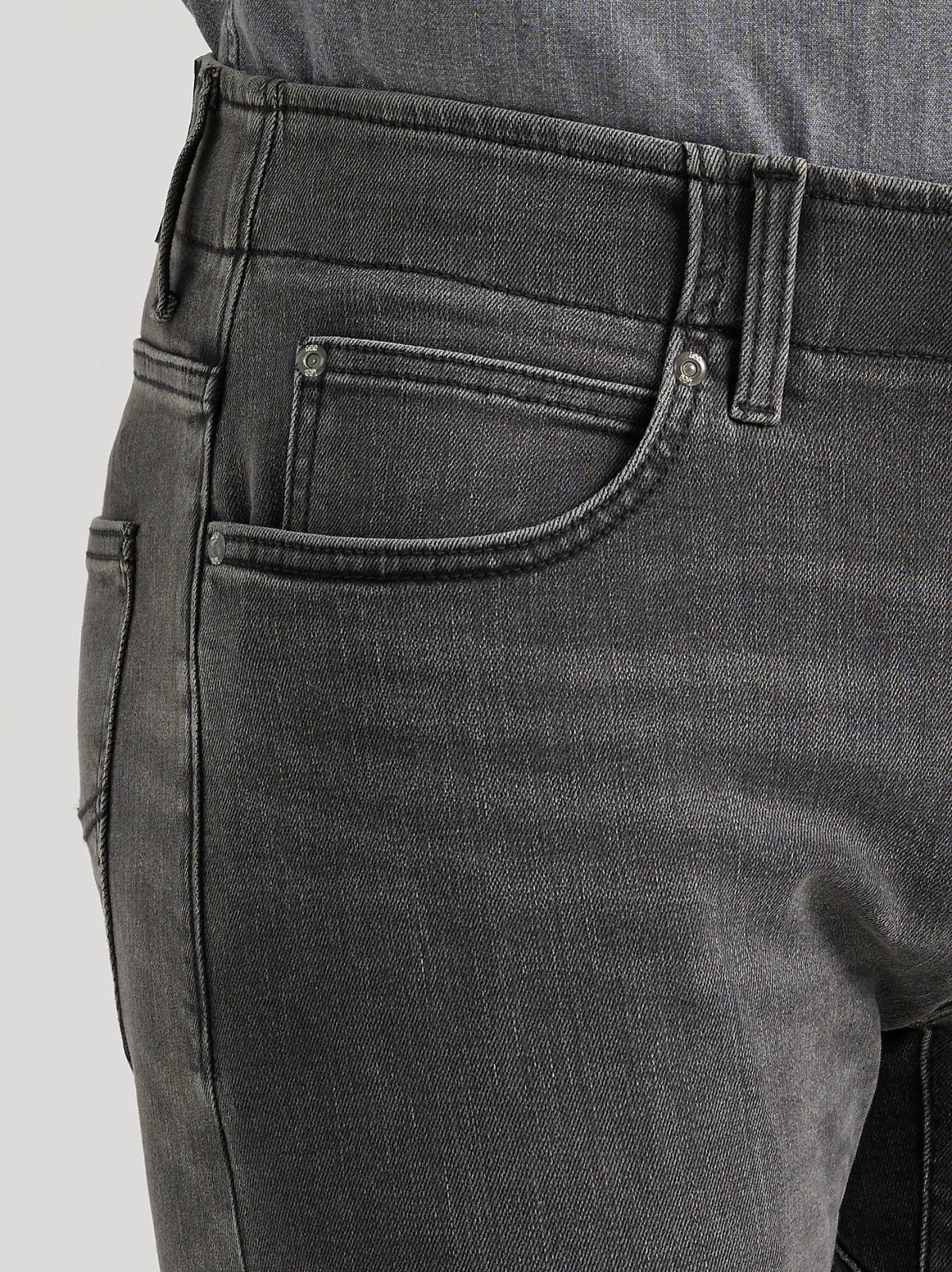 Men's Extreme Motion MVP Slim Fit Tapered Jean - view 6