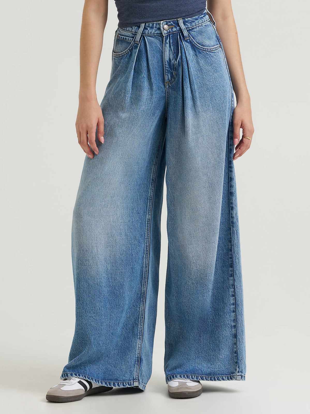 Women's Premium LQD Slouchy Pleated Trouser Jean - view 3