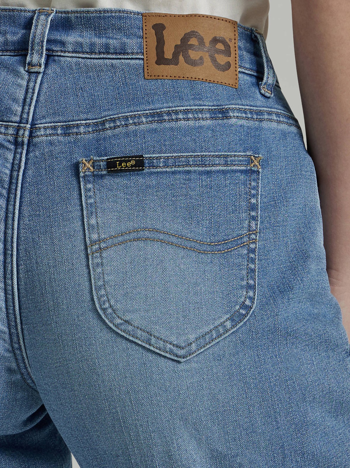 Women’s Relaxed Fit Fleece Lined Jean - view 7