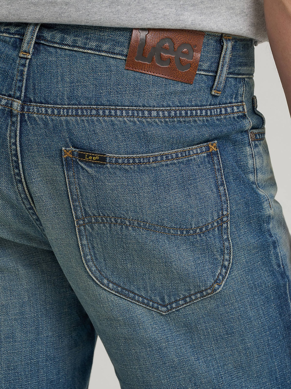 Men's Legendary Regular Straight Jean with SoftAge™ - view 6