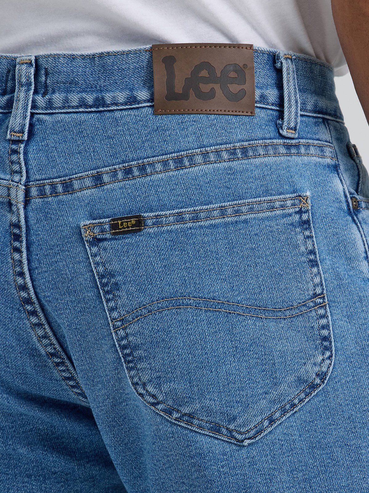 Men's Legendary Relaxed Fit Flannel and Fleece Lined Jean - view 6