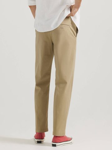 Men's Extreme Motion MVP Straight Fit Flat Front Pant
