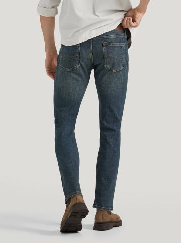 Men's Extreme Motion Slim Straight Leg Jean