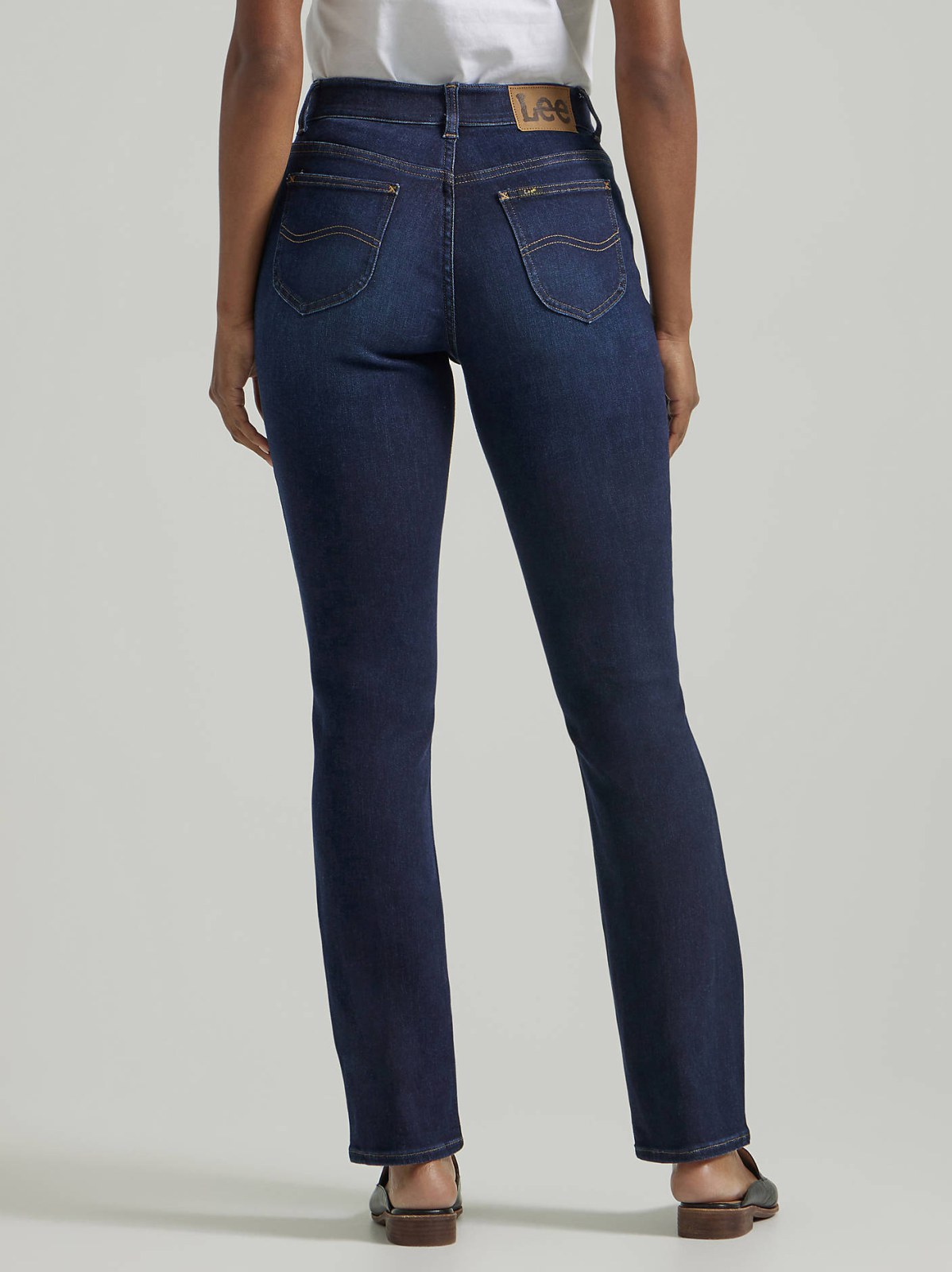 Women's Ultra Lux Comfort with Flex Motion Straight Jean (Petite) - view 3