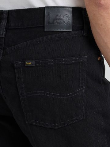 Men’s Relaxed Fit Straight Leg Jean