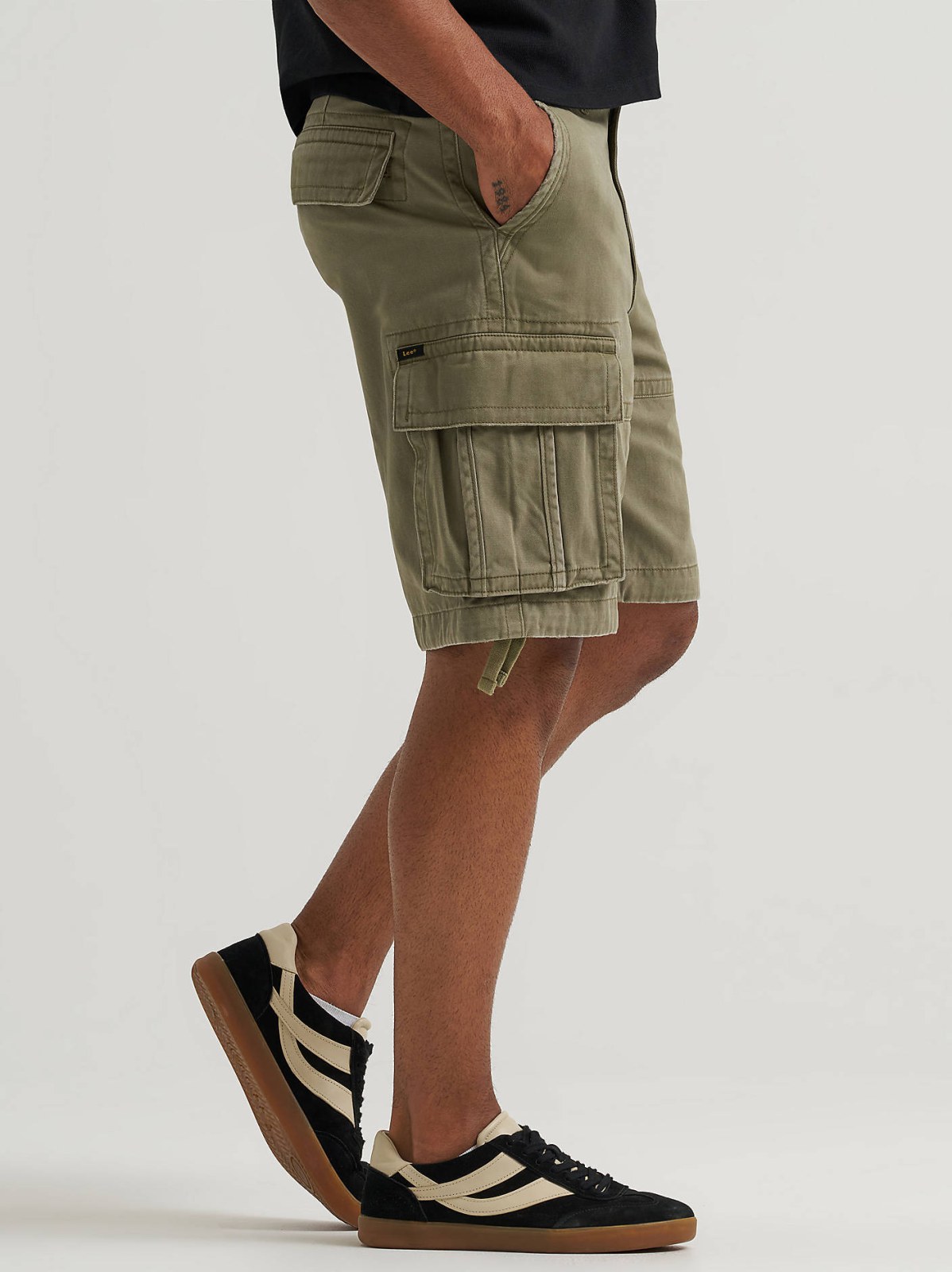 Men's Legendary Loose Sierra Cargo Short - view 4