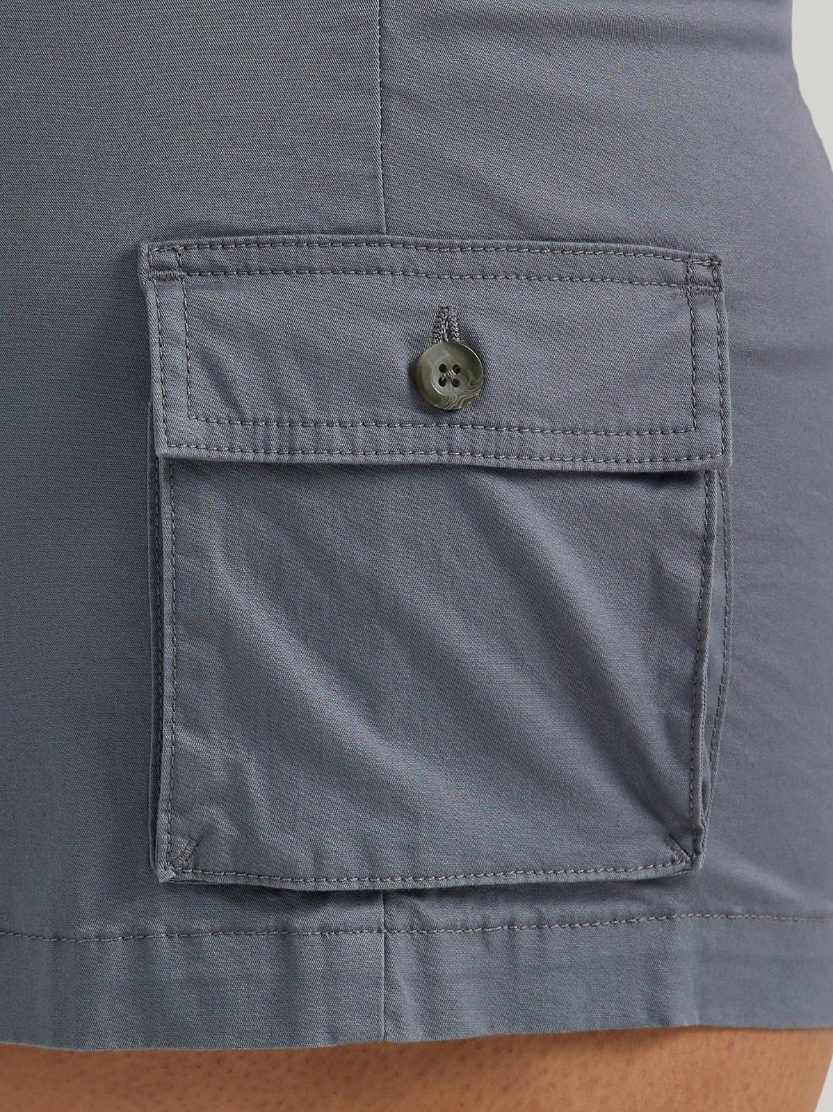 Women's Ultra Lux Comfort with Flex-to-Go Relaxed Fit Cargo Short (Plus) - view 6