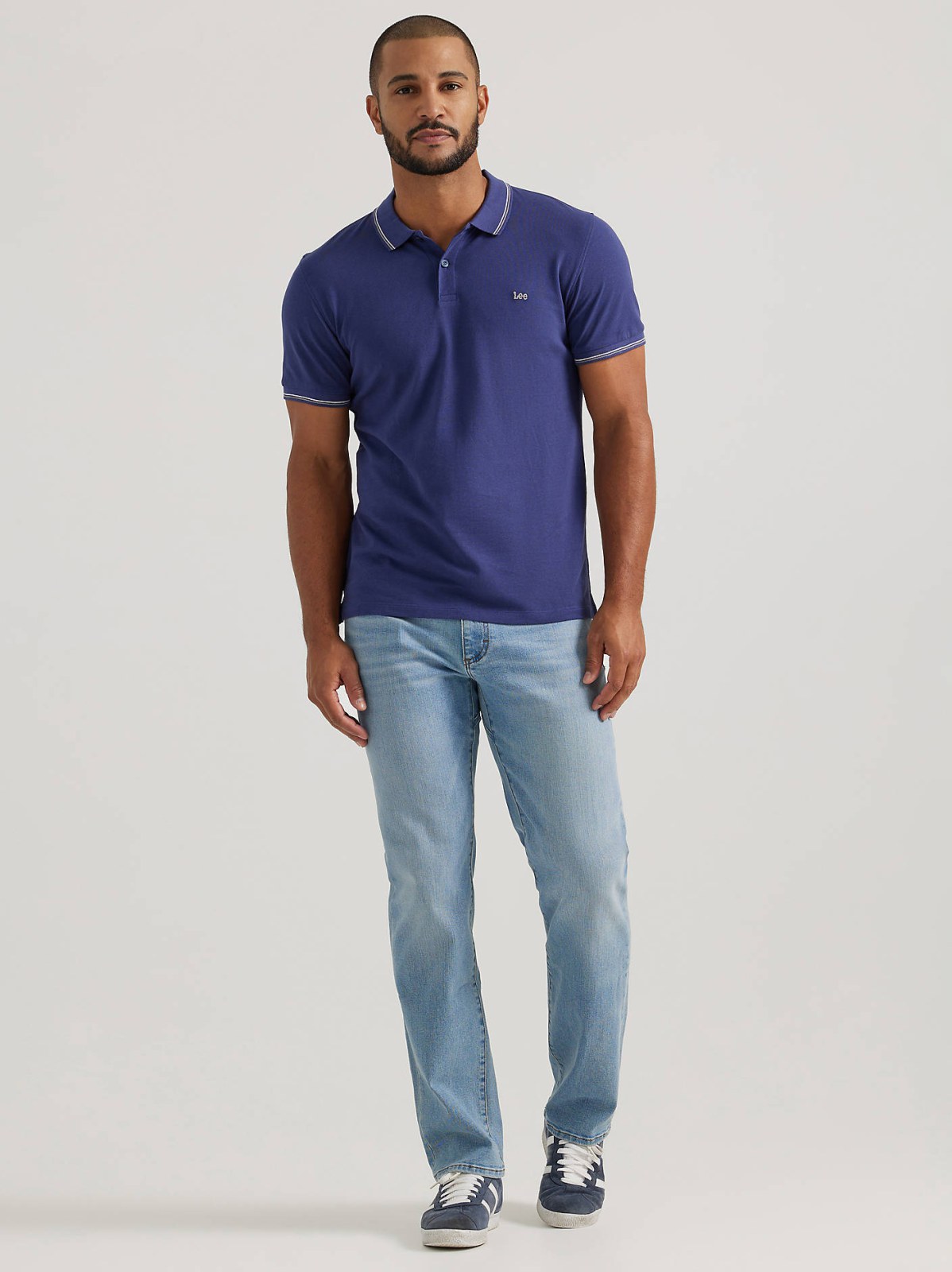 Men's Extreme Motion Regular Fit Straight Leg Jean