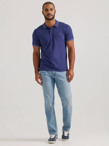 Men's Extreme Motion Regular Fit Straight Leg Jean
