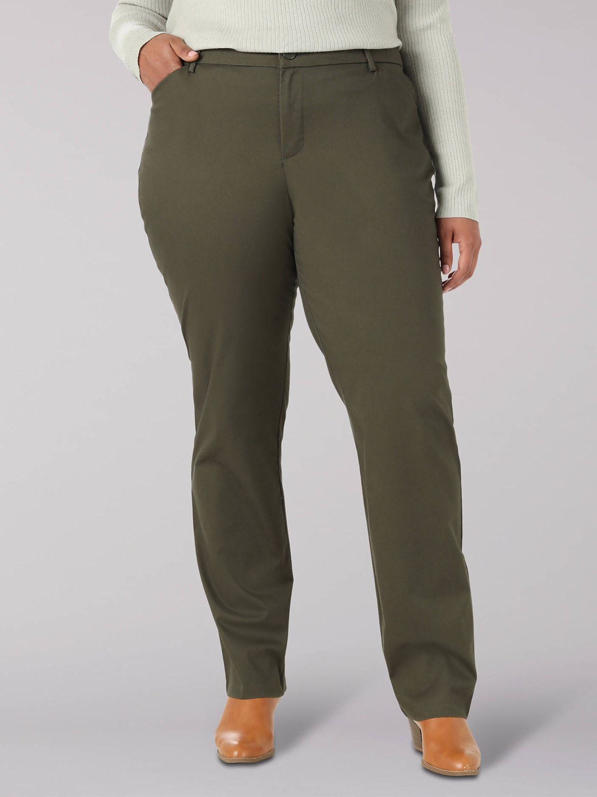 Women's Wrinkle Free Relaxed Fit Straight Leg Pant (Plus)