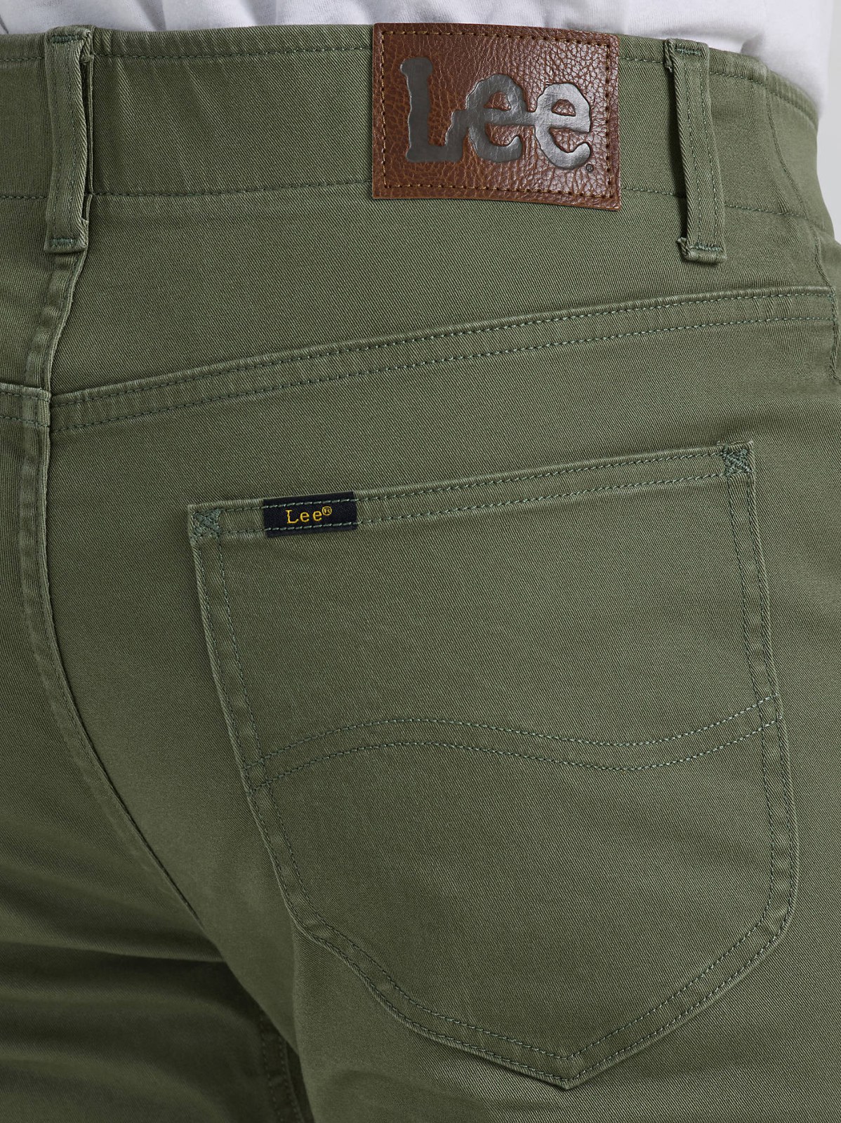 Men's Extreme Motion Regular Straight Twill Jean - view 5