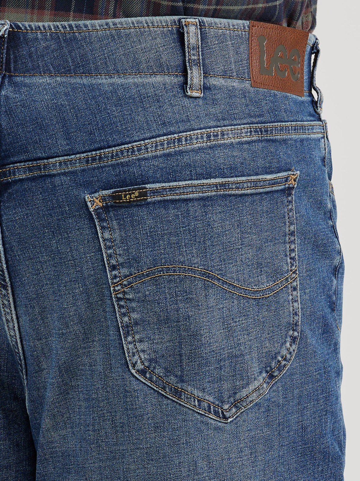 Men's Extreme Motion MVP Relaxed Straight Jean (Big & Tall) - view 5