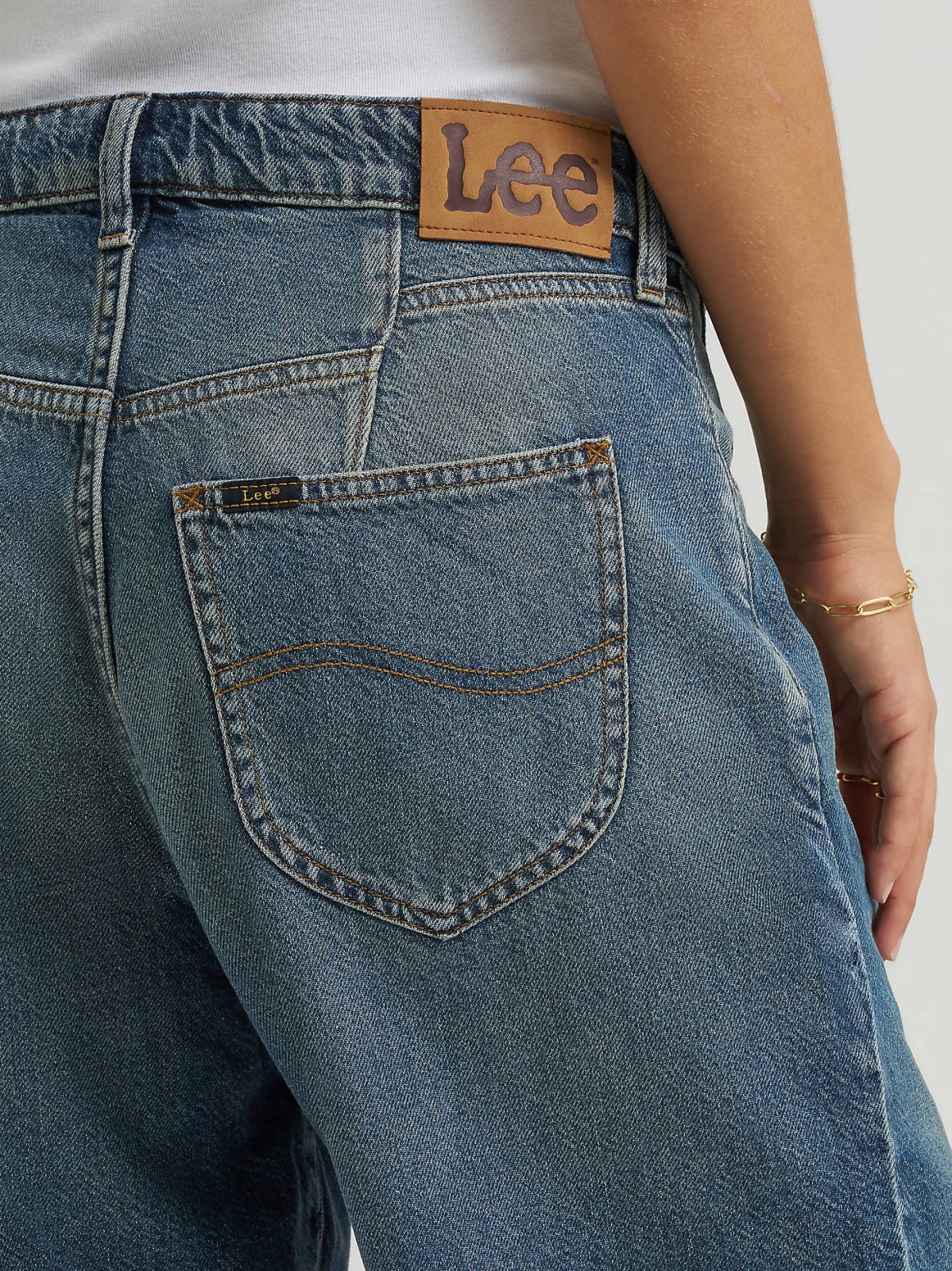 Women's Low Rise Button-Fly Darted Slouch Denim Bermuda - view 6