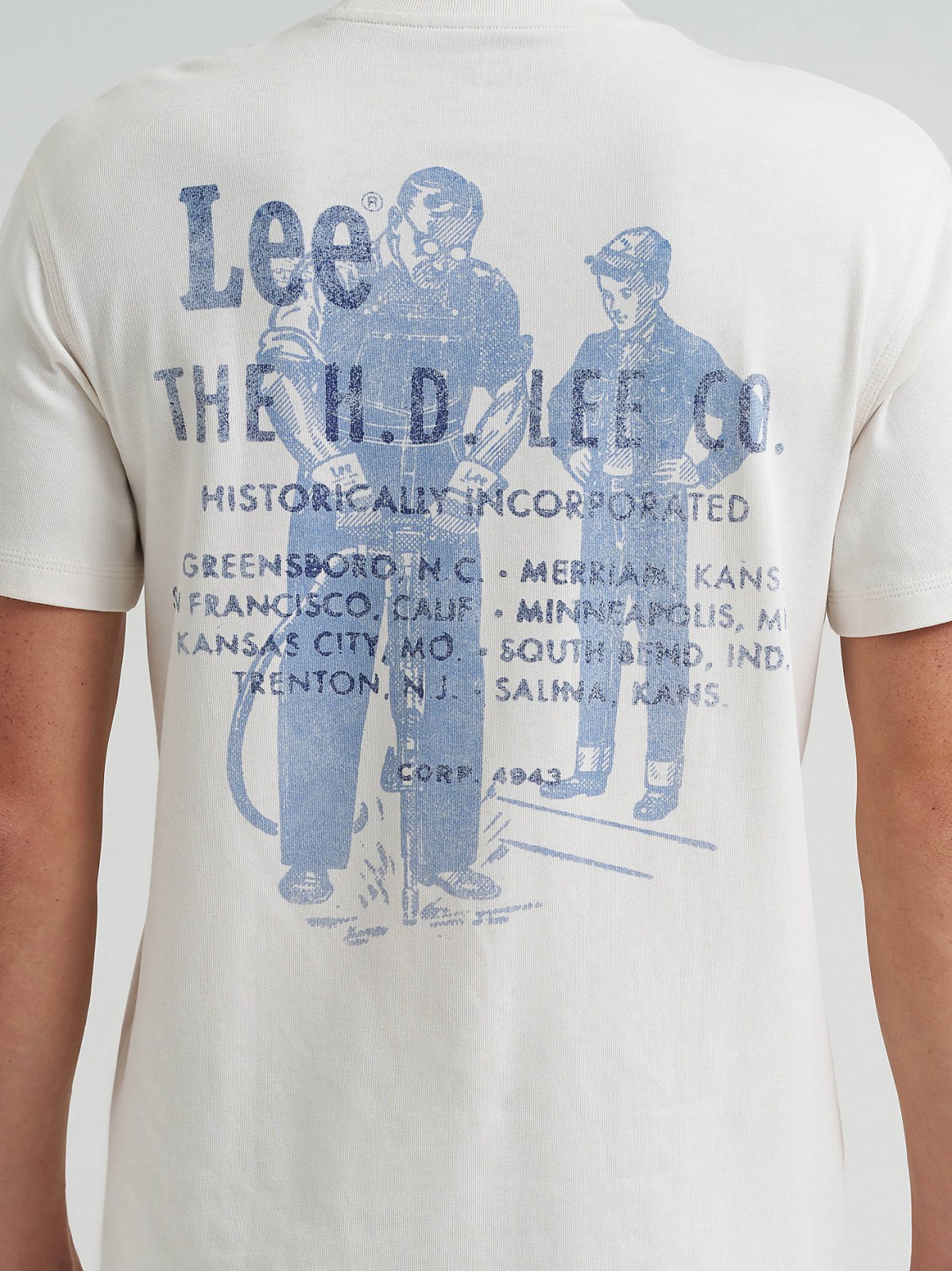 Men's Relaxed Fit H.D. Lee Graphic Tee - view 8
