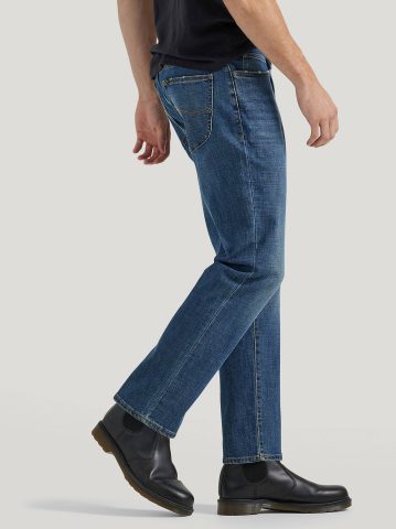 Men's Extreme Motion MVP Straight Fit Tapered Jean