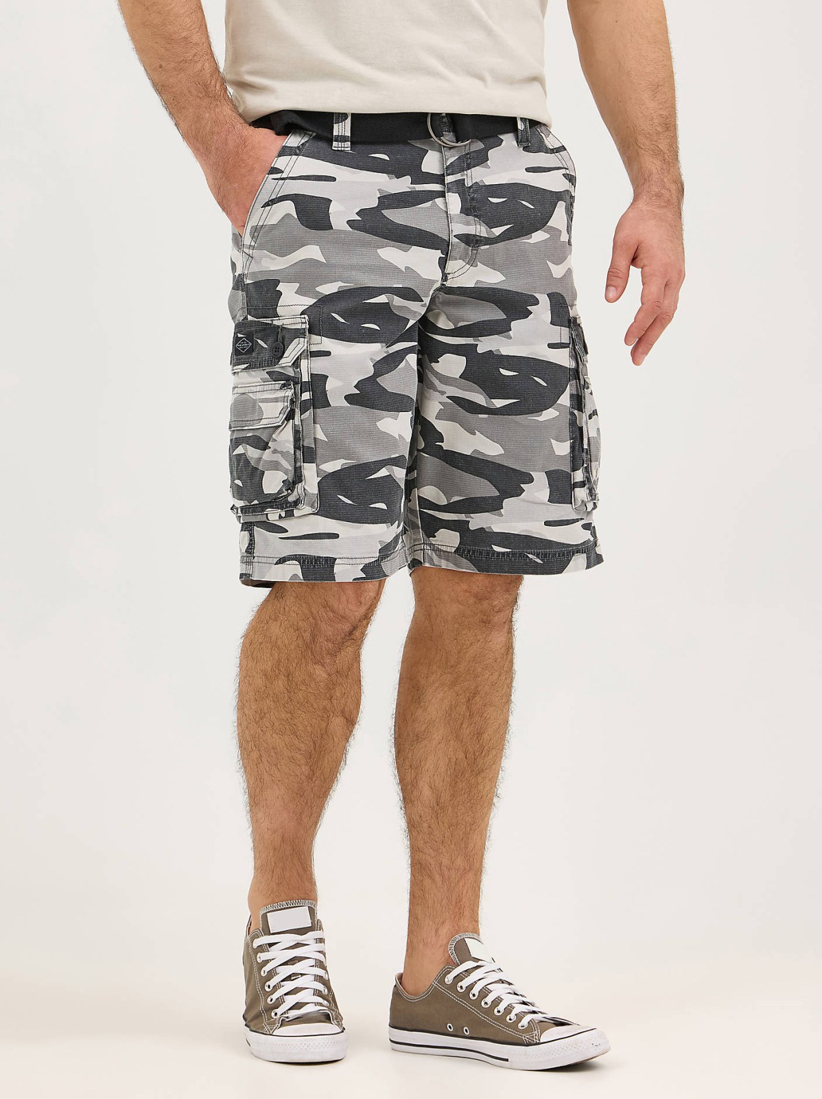 Men's Legendary Wyoming Cargo Short - view 2