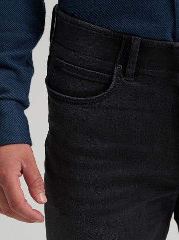 Men's Extreme Motion Slim Bootcut Jean