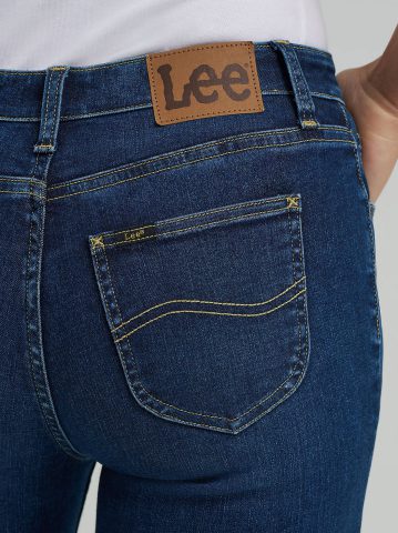 Women's Legendary High Rise Slim Straight Jean