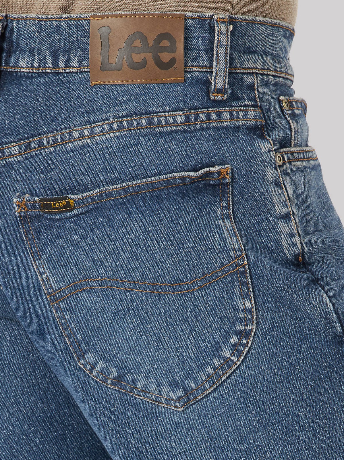 Men's Legendary Relaxed Straight Jean - view 4