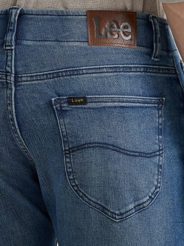 Men's Extreme Motion MVP Slim Straight Jean