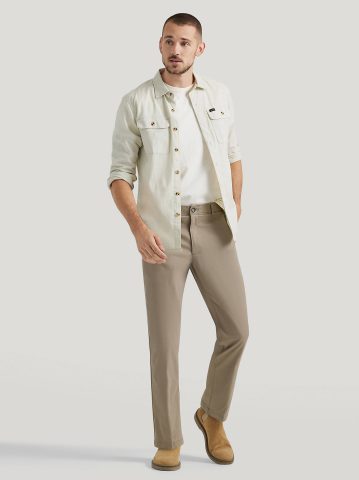 Men's Extreme Motion Relaxed Fit Khaki Pant