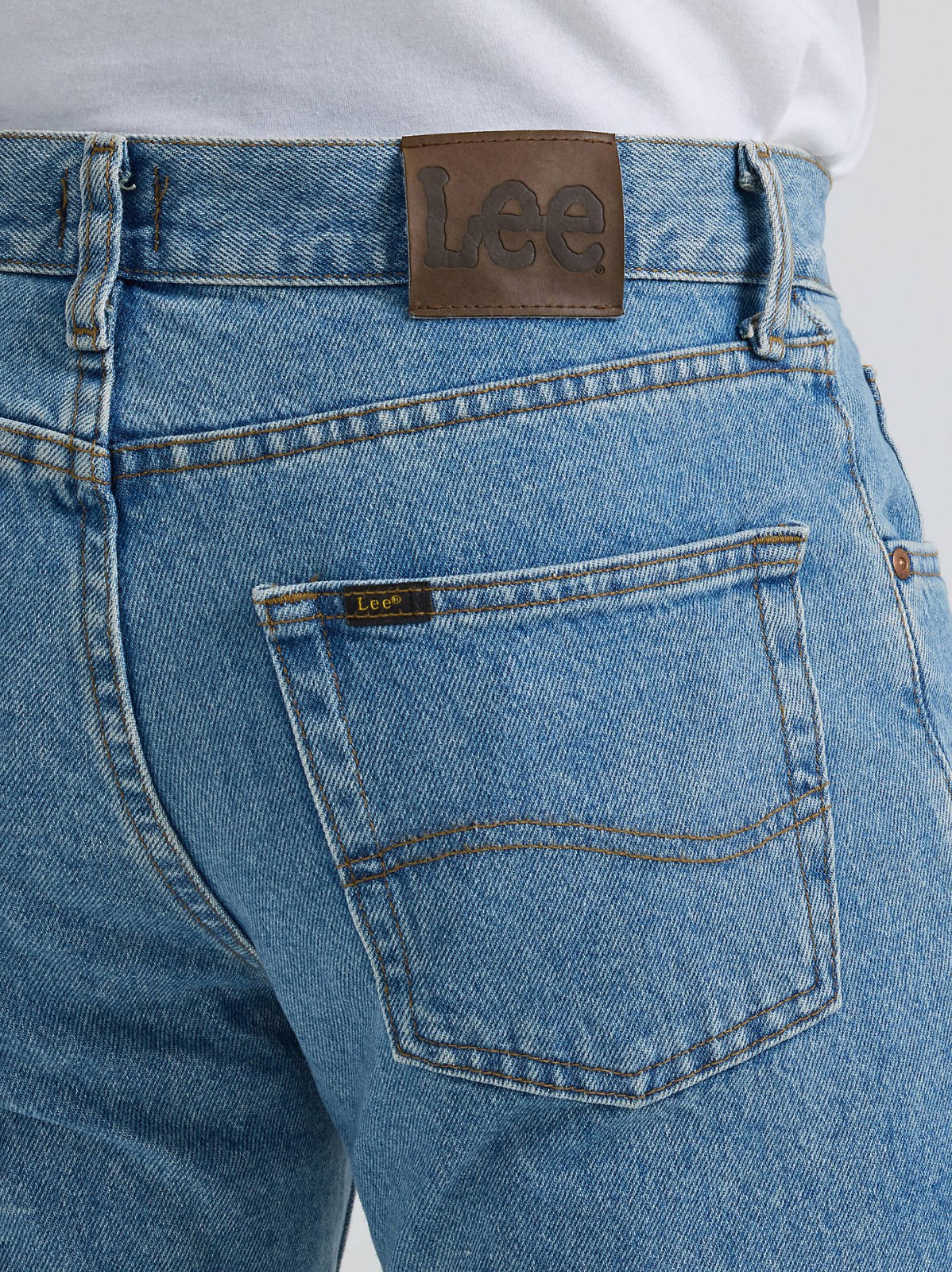 Men's 100% Cotton Regular Fit Straight Leg Heavyweight Jean - view 5