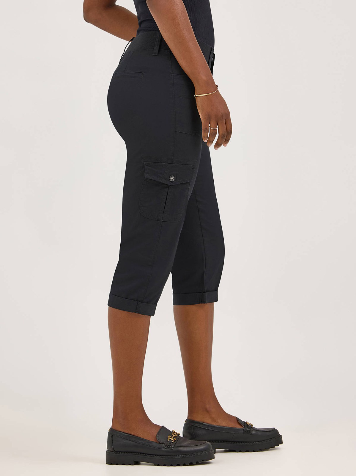 Women’s Relaxed Fit Austyn Cargo Capri - view 5