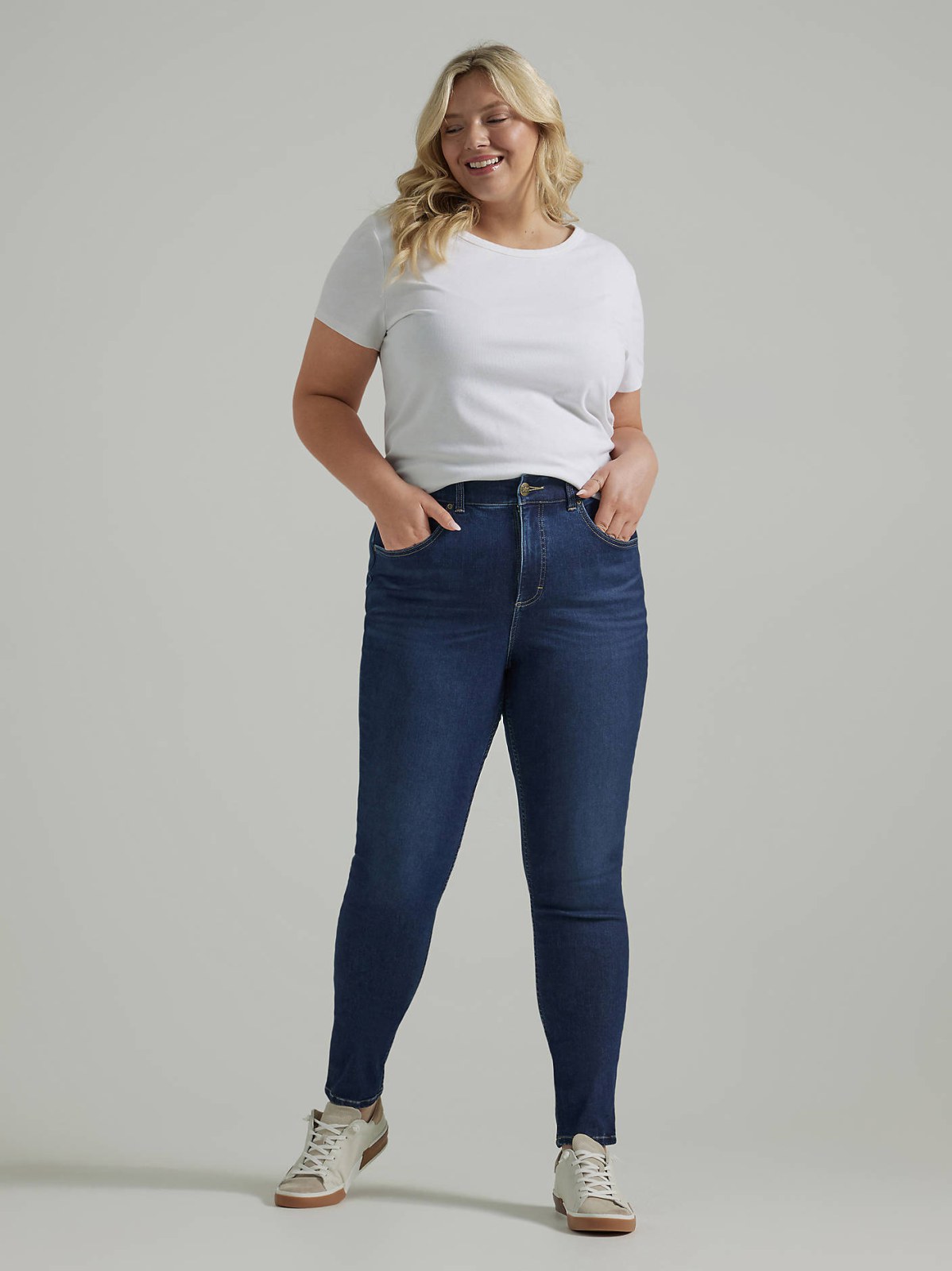 Women's Ultra Lux Comfort with Flex Motion Skinny Jean (Plus)