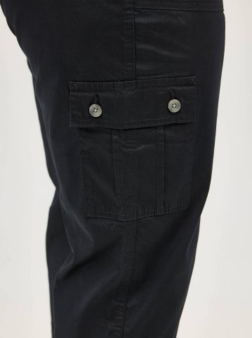 Women's Ultra Lux Comfort with Flex-To-Go Relaxed Fit Cargo Capri (Plus)